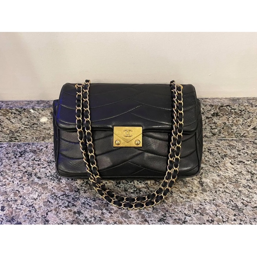 CHANEL PAGODA FLAP CRUISE 2016